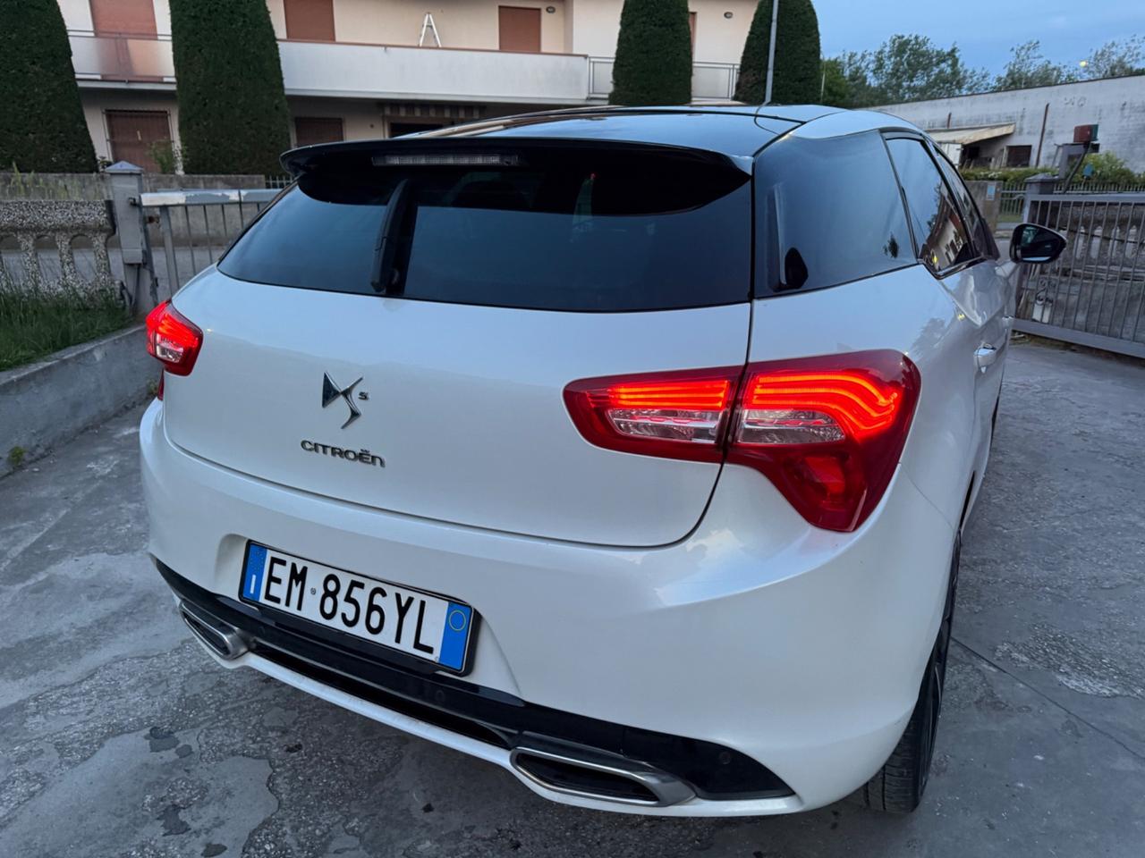 Ds DS5 2.0 HDi 160 aut. Pure Pearl 2012 FULL OPT TETTO