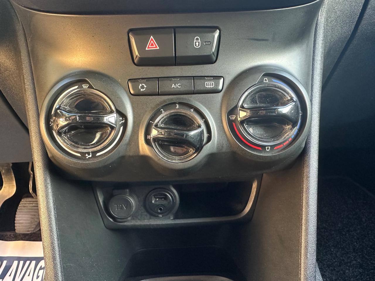 Peugeot 208 PureTech 82 5 porte Allure