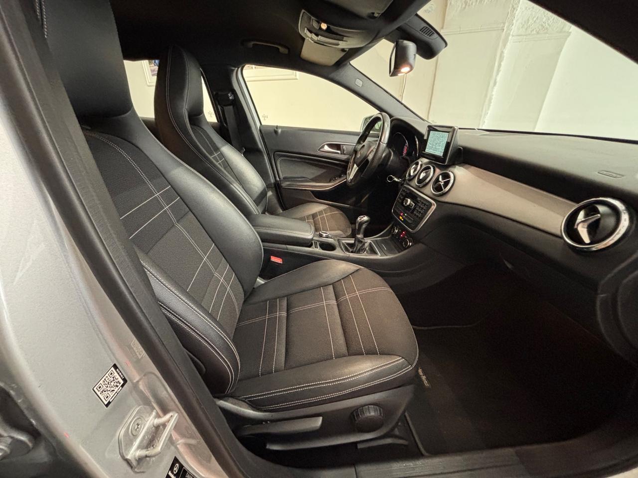 Mercedes-benz GLA 200d Premium