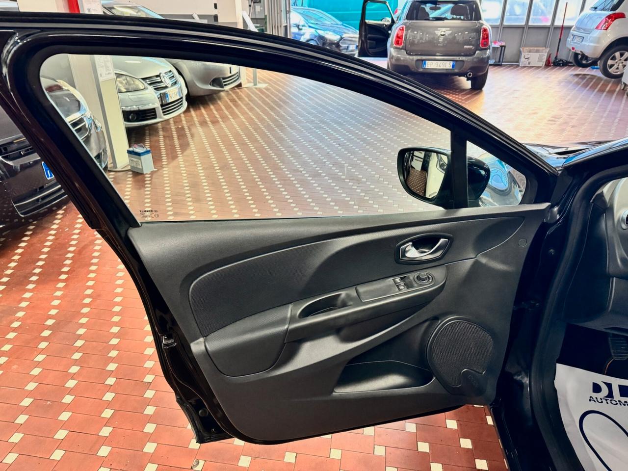 Renault Clio 1.2 75 CV 5 porte Duel - UNICO PROPRIETARIO