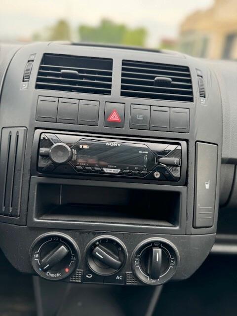 Volkswagen Polo 1.4/80CV 16V 5p. Comfort. BiFuel G