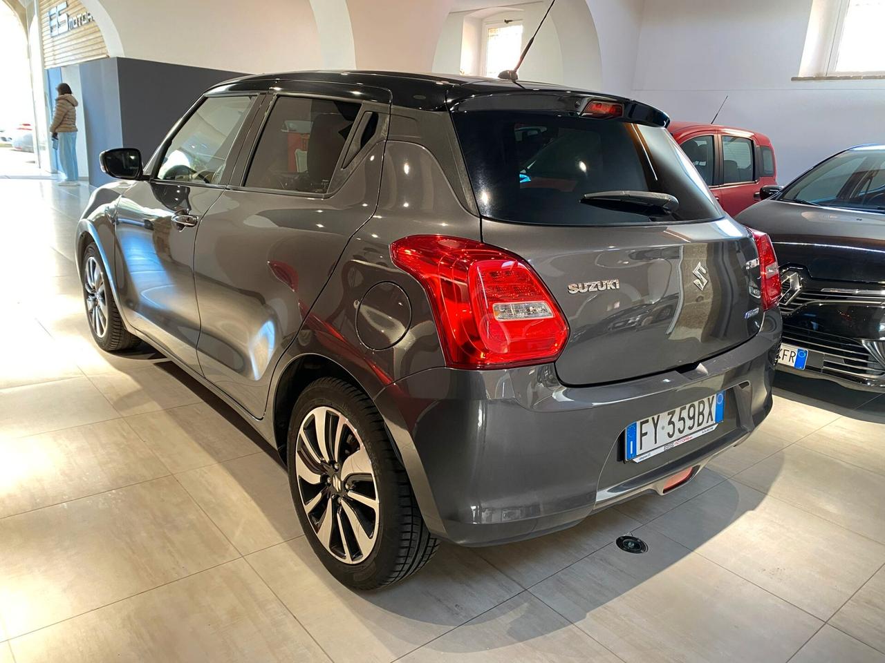 Suzuki Swift 1.2 Hybrid Top