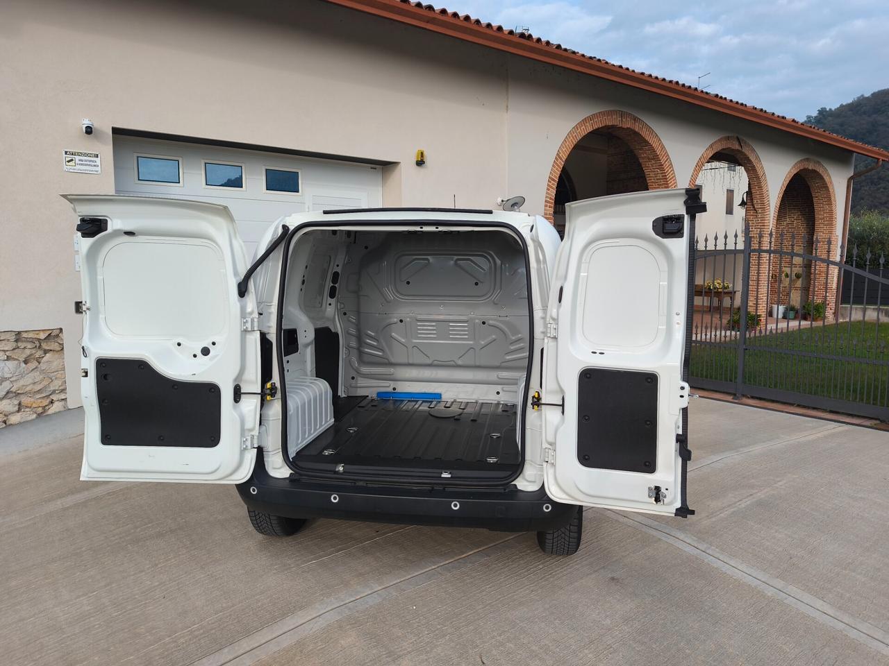FIAT FIORINO 13 Mjt 16v -95cv SX unicoprop.