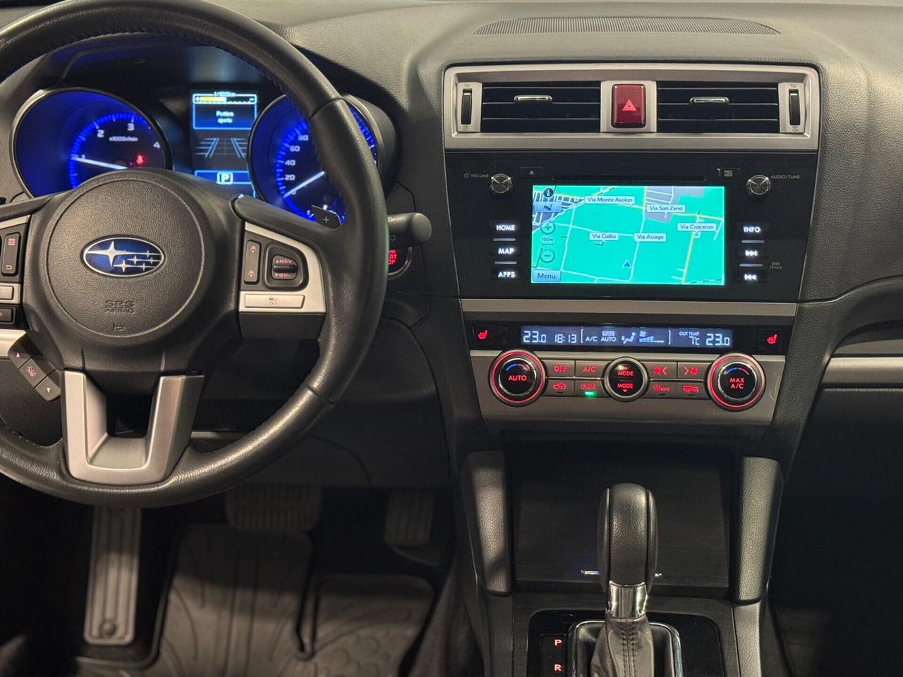 Subaru OUTBACK 2.0d Automatico 4x4 Gancio Traino !