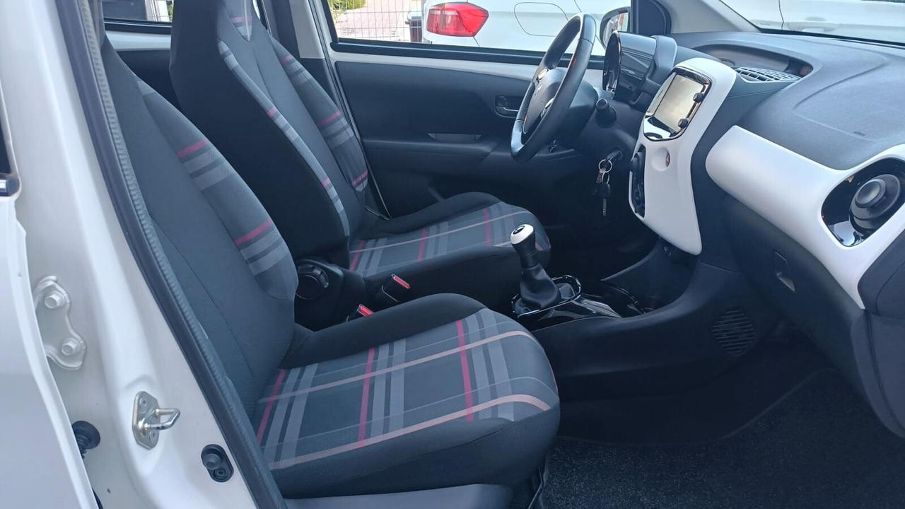 Peugeot 108 VTi 68 5 porte Allure TOP!