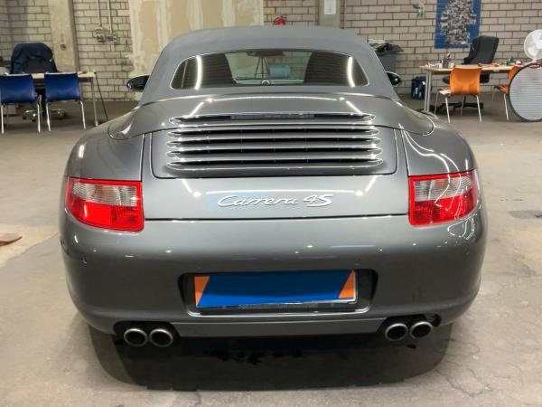 Porsche 911 Cabrio 3.8 Carrera 4S