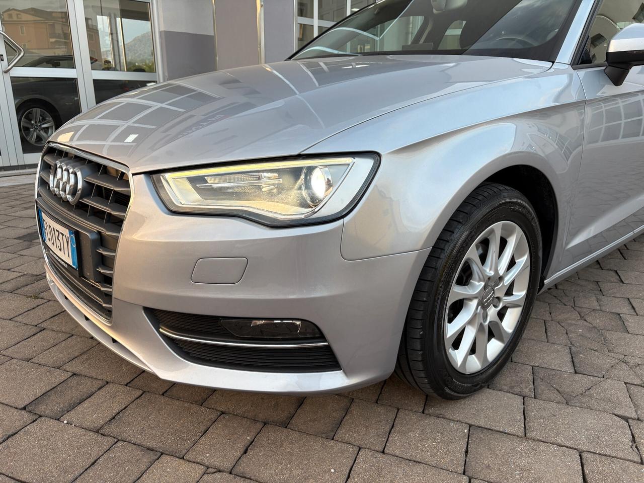 Audi A3 Sportback 1.6 TDI 110cv Ambiente