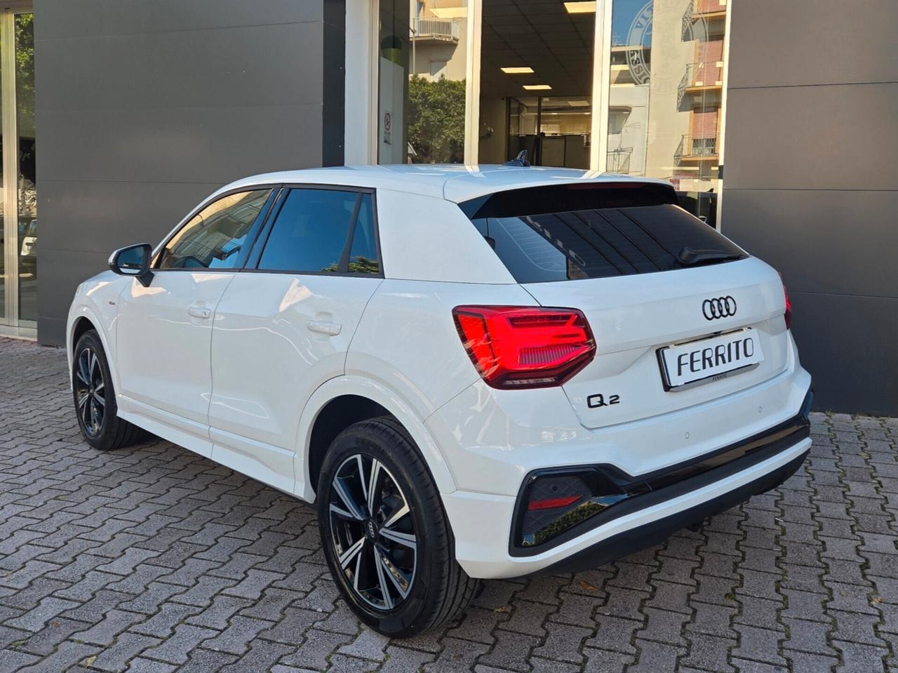 Audi Q2 30 TDI IDENTITY BLACK