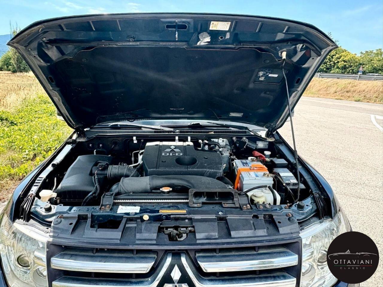 Mitsubishi Pajero passo lungo MANUALE