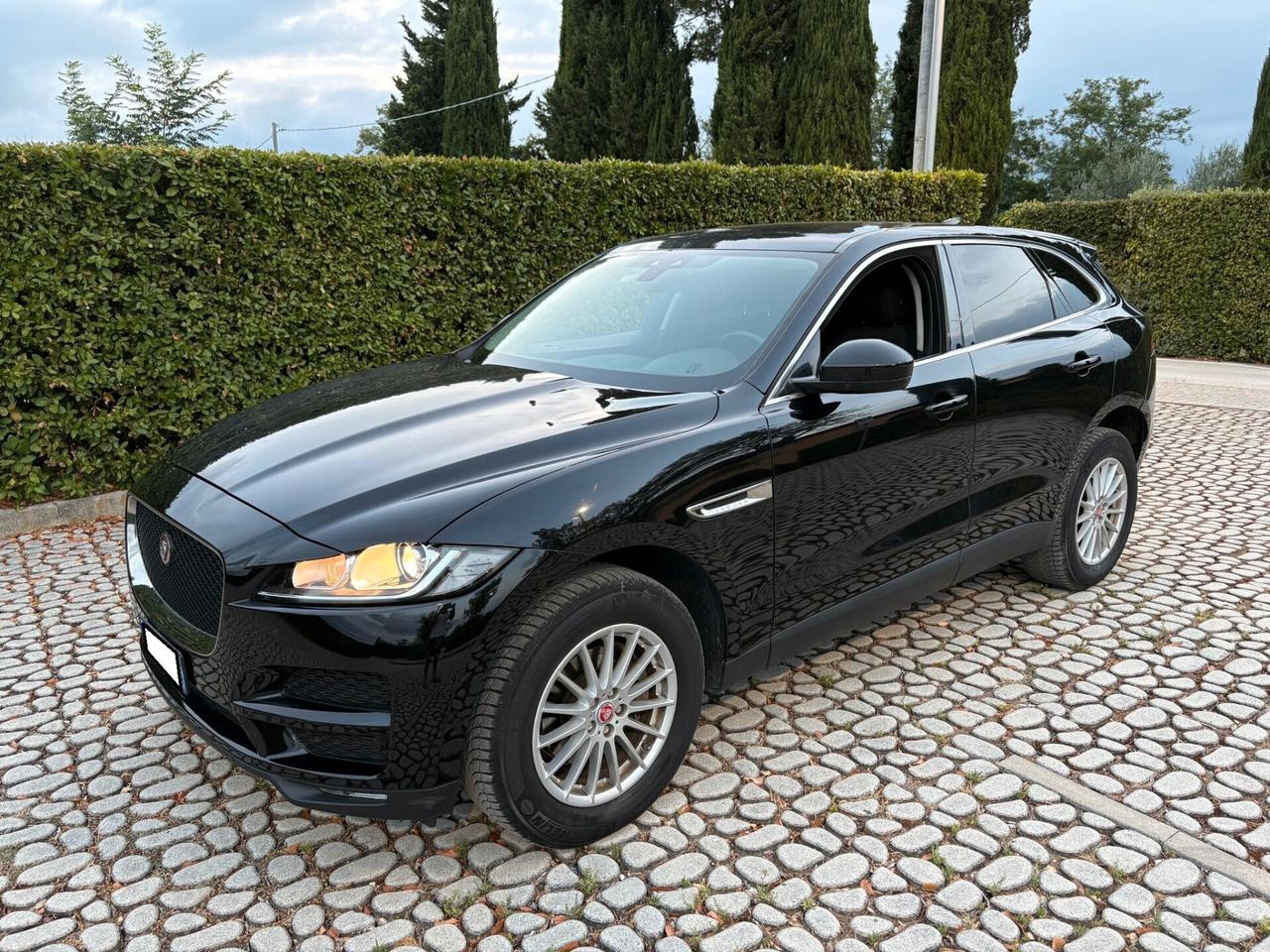 Jaguar F-Pace (X761) 2.0D S&S Pure 163 6M 10-2019