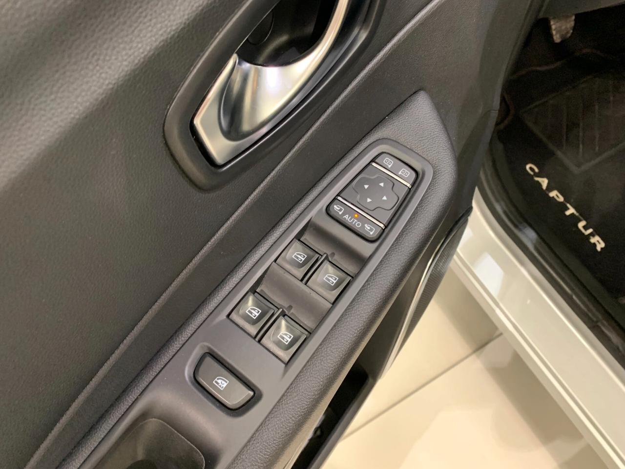 Renault Captur TCe 90 CV Benzina OK NEOPATENTATI