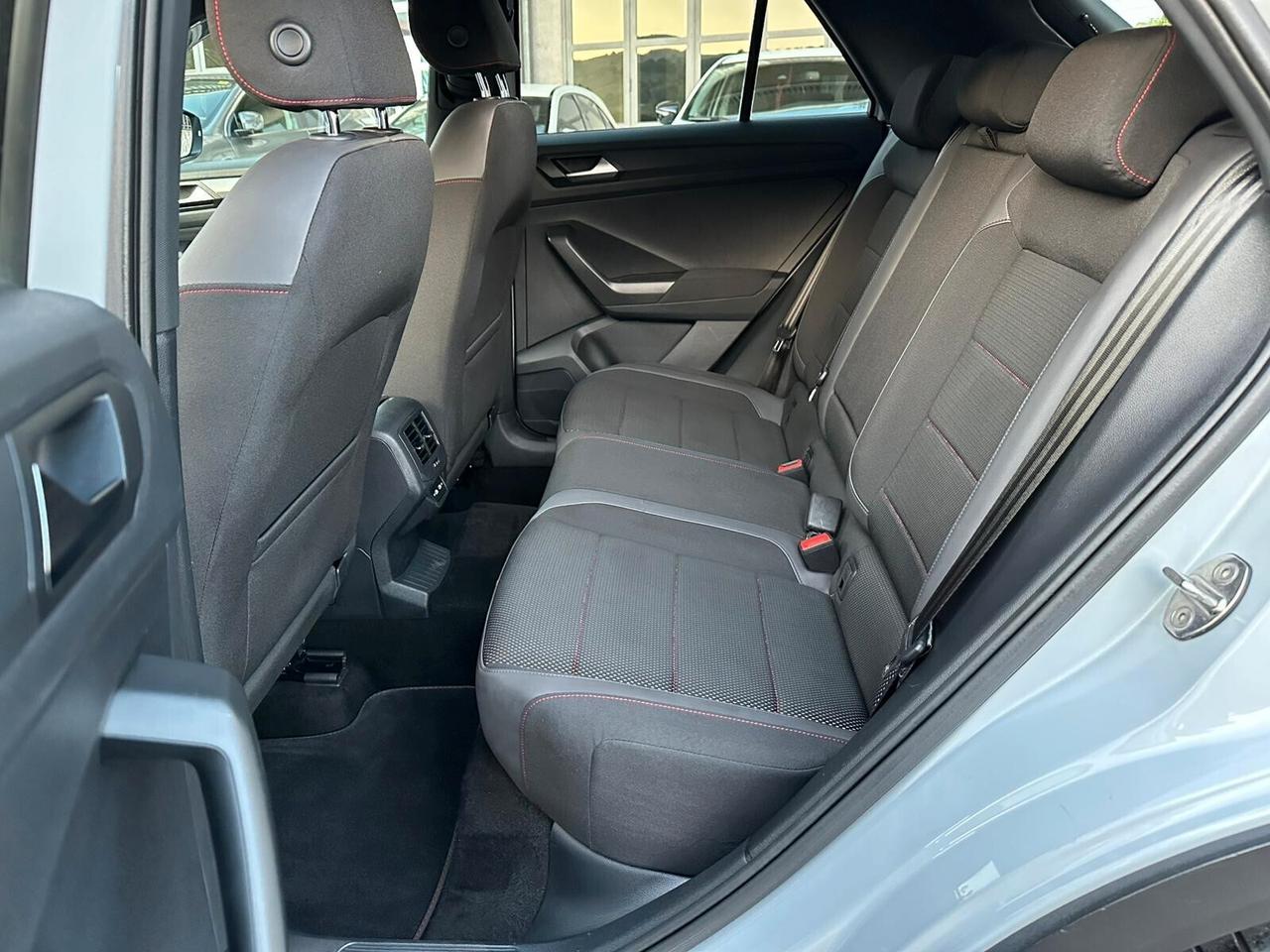 Volkswagen T-Roc 2.0 TDI SCR 150 CV DSG 4MOTION R-Line