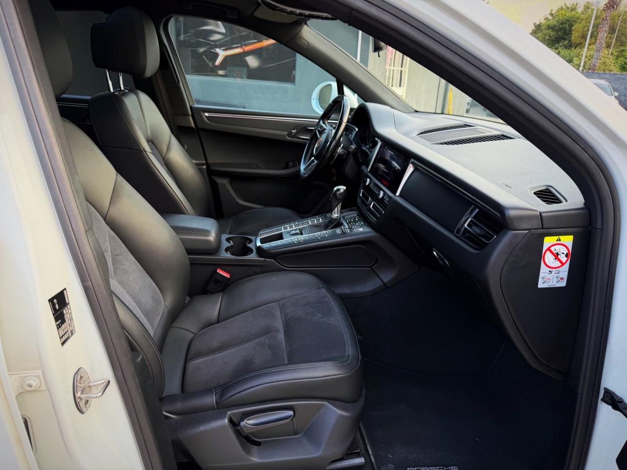 Porsche Macan 2.0 Full Optional Garanzia 12 Mesi