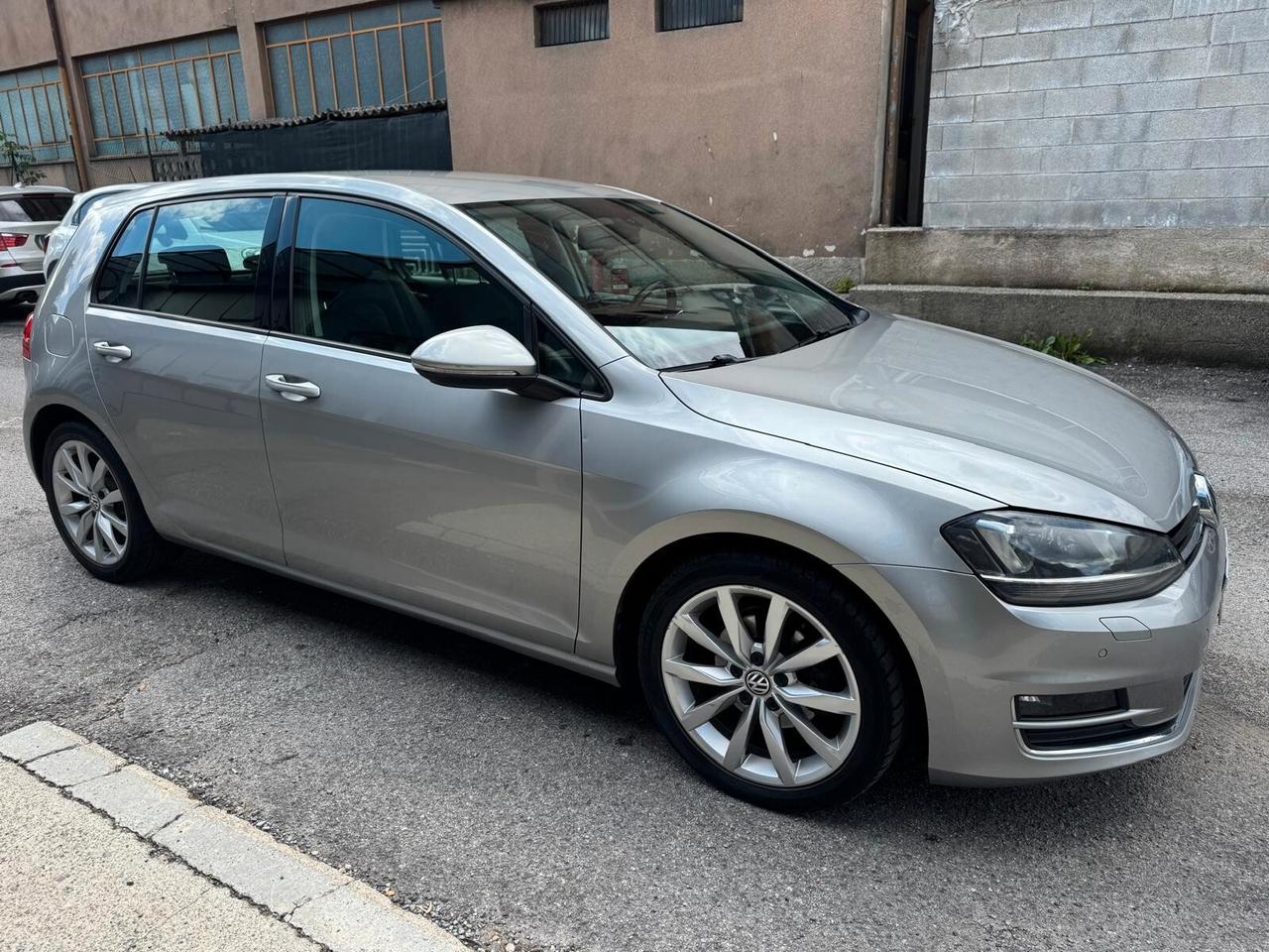 Volkswagen Golf 1.6 TDI DSG 5p. Highline BlueMotion Technology