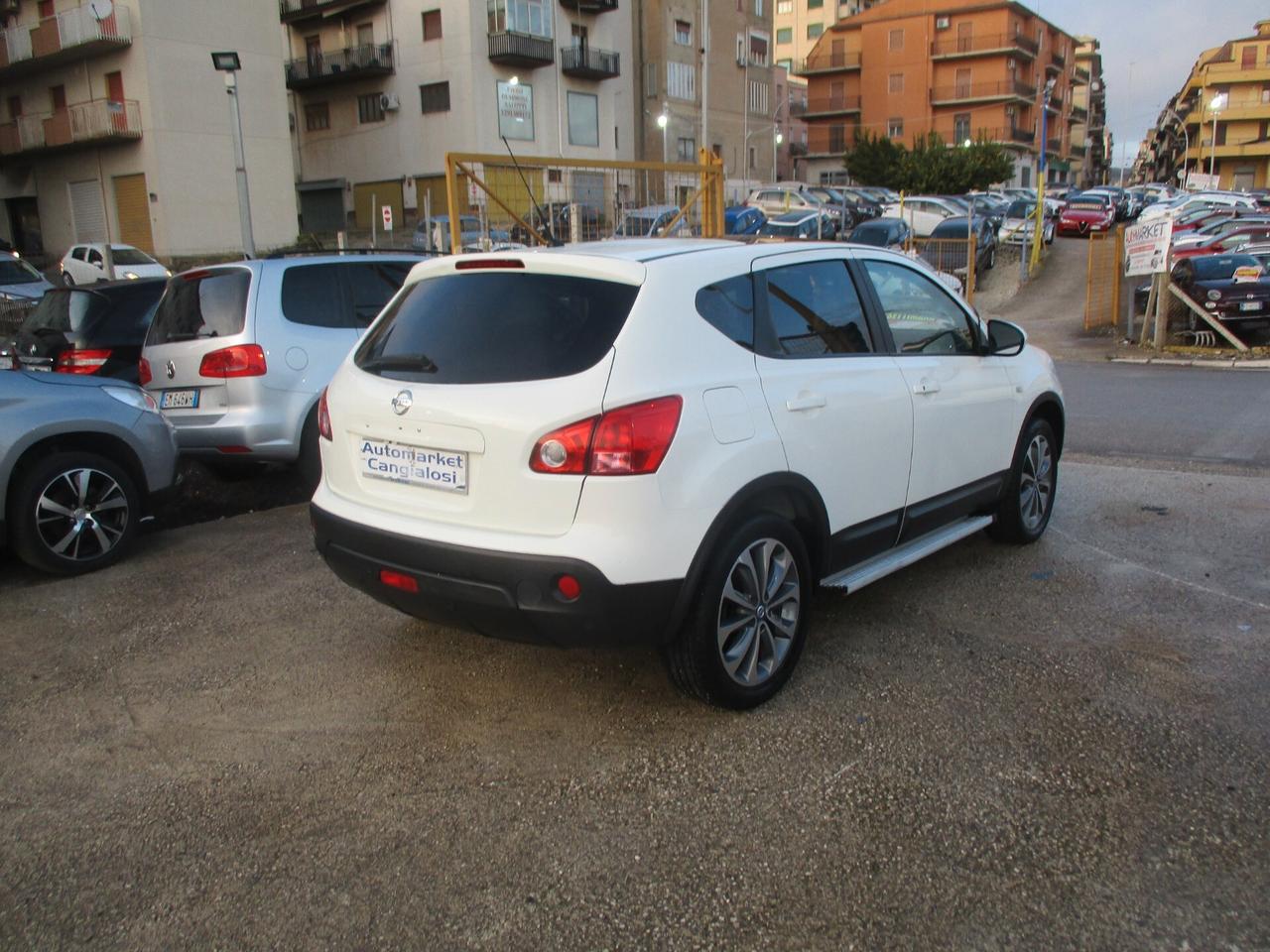 Nissan Qashqai 1.5 dCi N-TEC FULL OPT (NAVI)