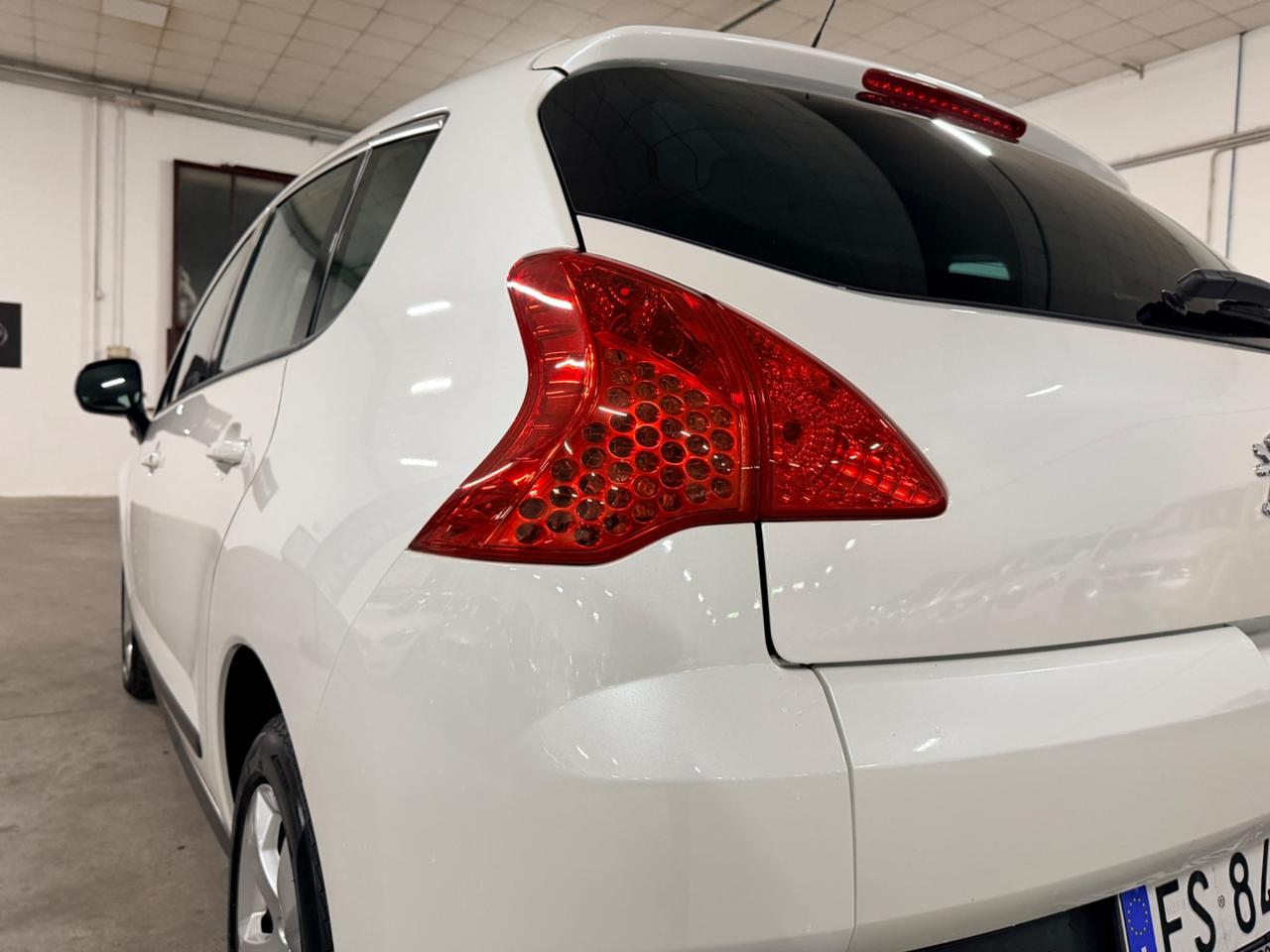 Peugeot 3008 1.6 HDi 115CV Active