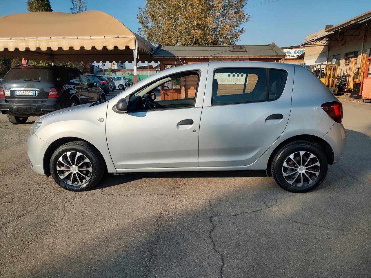 Dacia Sandero 0.9 TCe 12V TurboGPL 90CV Start&Stop Lauréate, OK NEOPATENTATI
