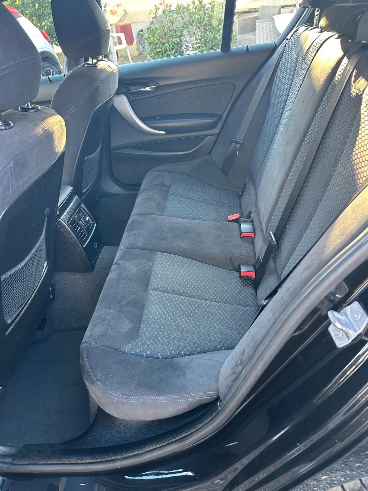 Bmw 116 116d 5p. Msport