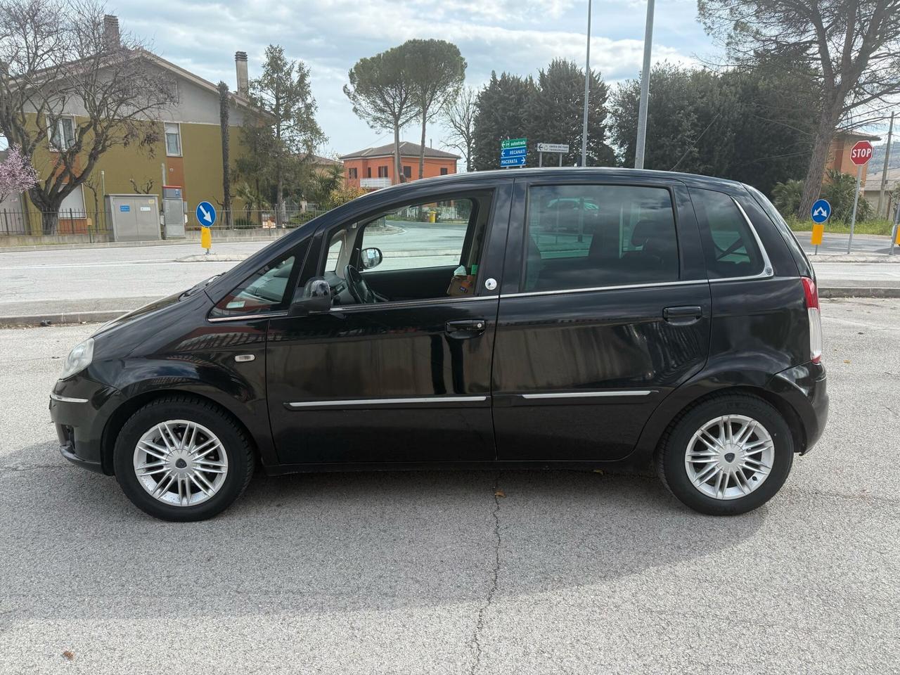 LANCIA MUSA 1.4 GPL 2009 12 MESI DI GARANZIA