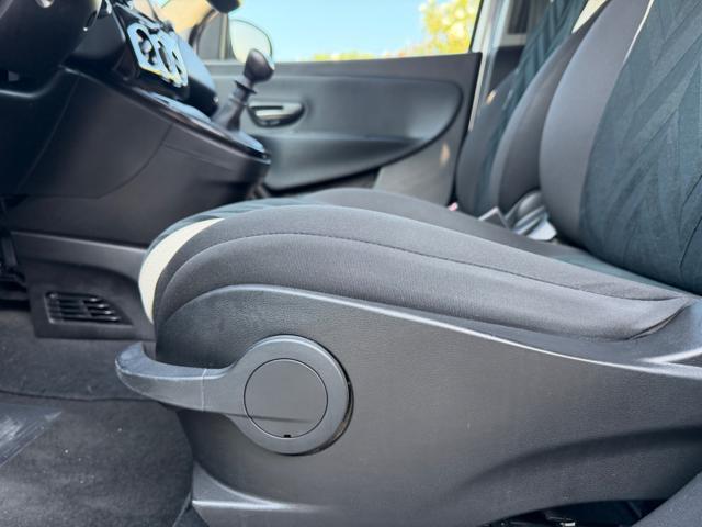 LANCIA Ypsilon 1.2 GOLD 5 POSTI+UCONNECT+SENSORI PARK