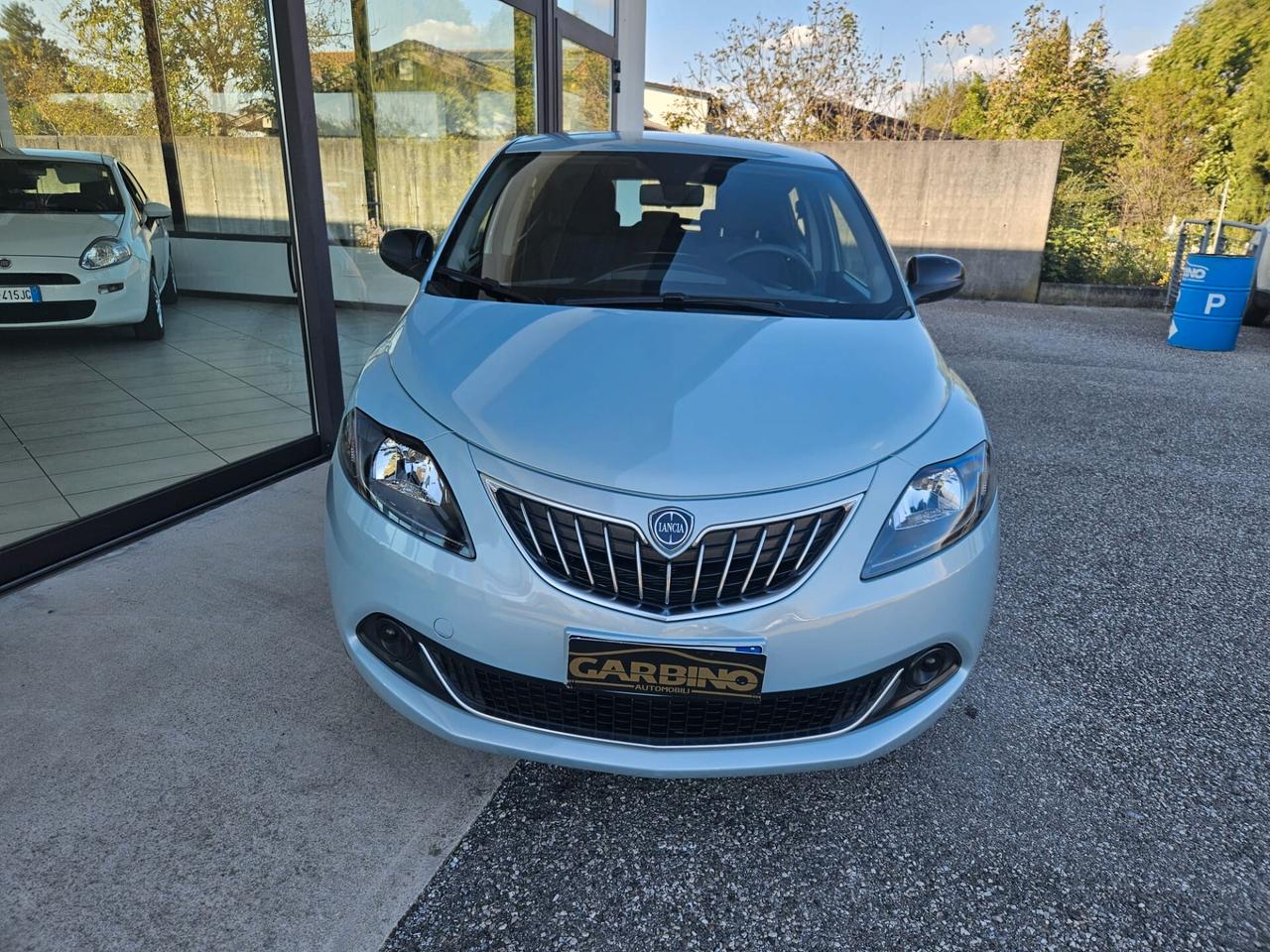 Lancia Ypsilon 1.0 FireFly 5 porte Hybrid Platino ** 13900 KM**
