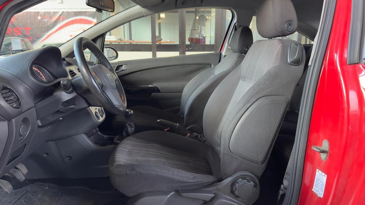 Opel Corsa 1.2 3 porte Sport