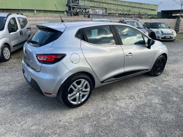 Renault Clio TCe 12V 90 CV 5 porte Moschino Intens
