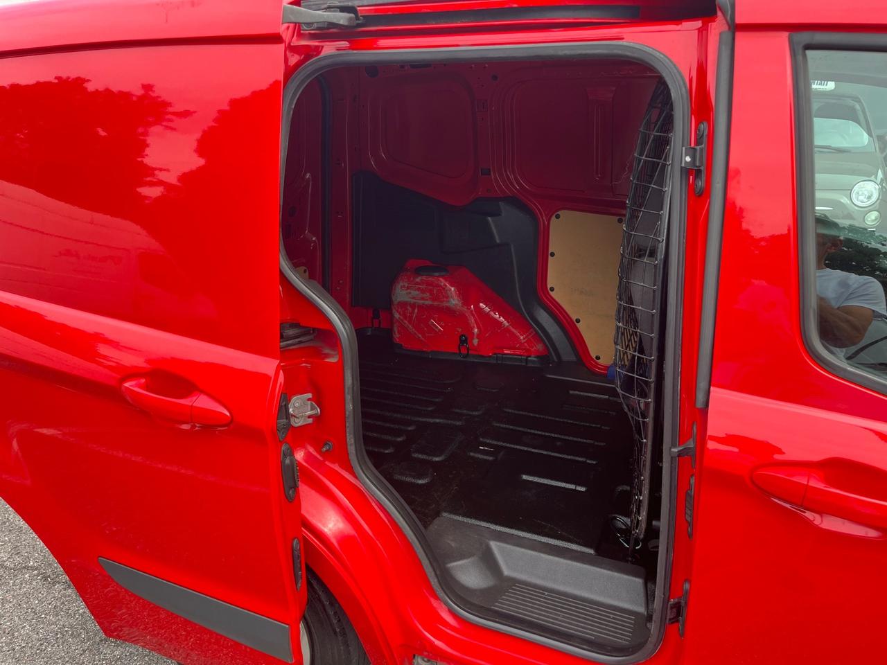 Ford Transit Courier 1.5dci/Euro5B con FAP/76CV/neopatentati/5Porte e 2Posti/unico proprietario