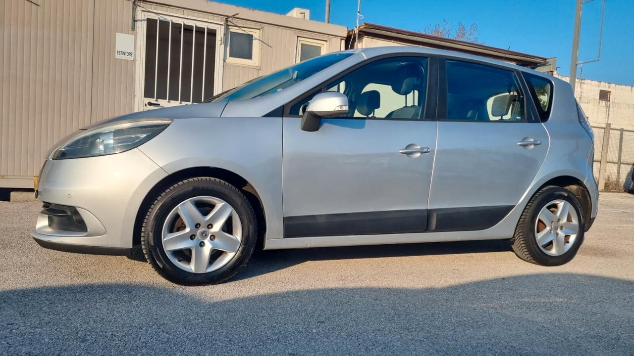 Renault Scenic Scénic XMod 1.5 dCi 110CV Wave 81KW