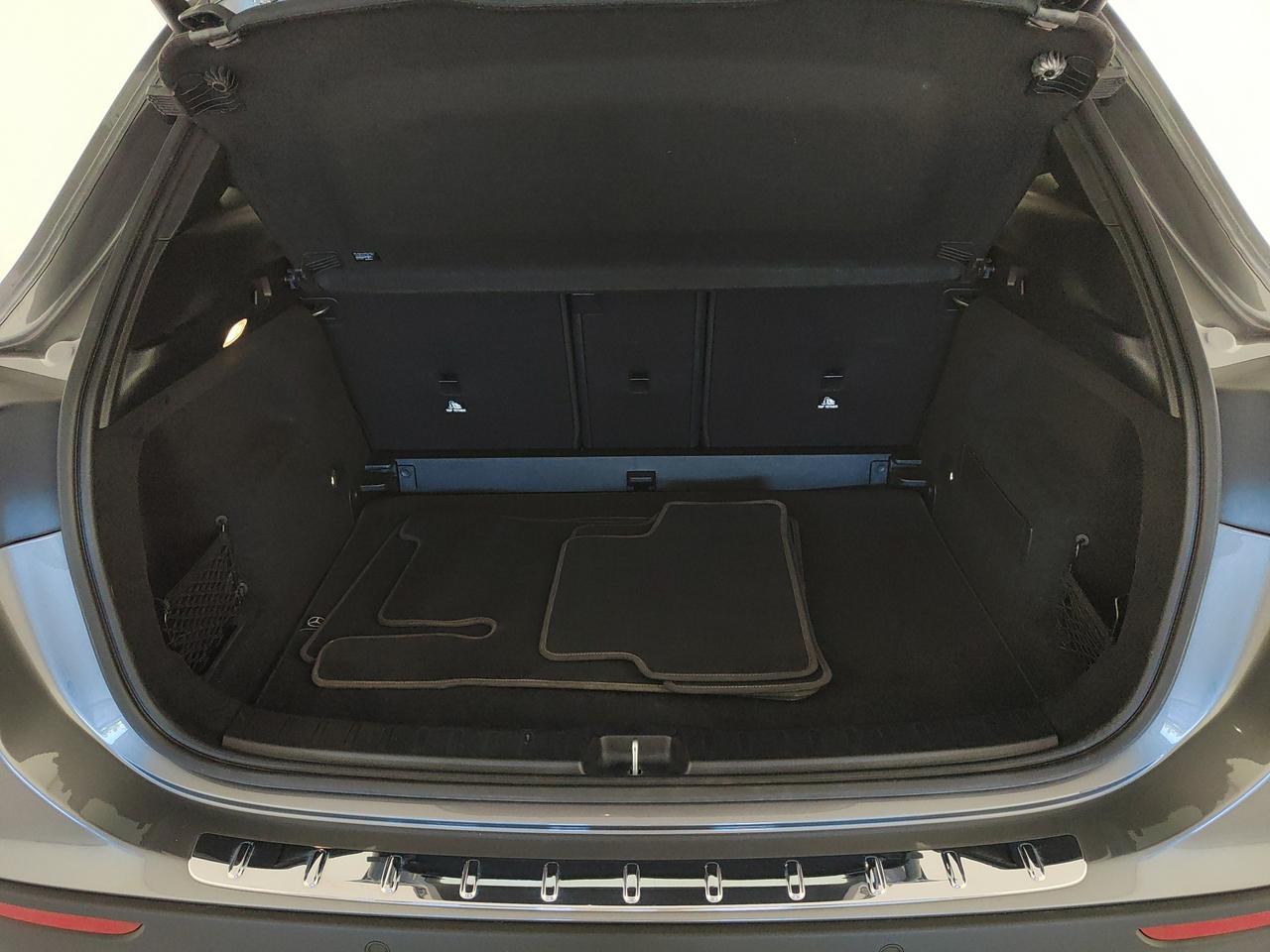 Mercedes-Benz GLA 180 d Advanced auto