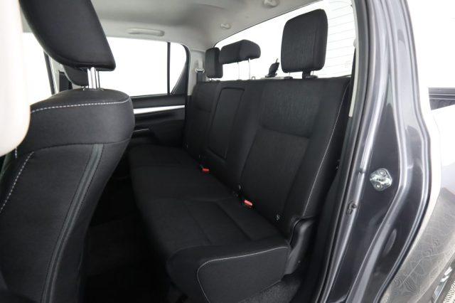 TOYOTA Hilux Hilux 2.4 D-4D A/T 4WD 4 porte Double Cab Lounge