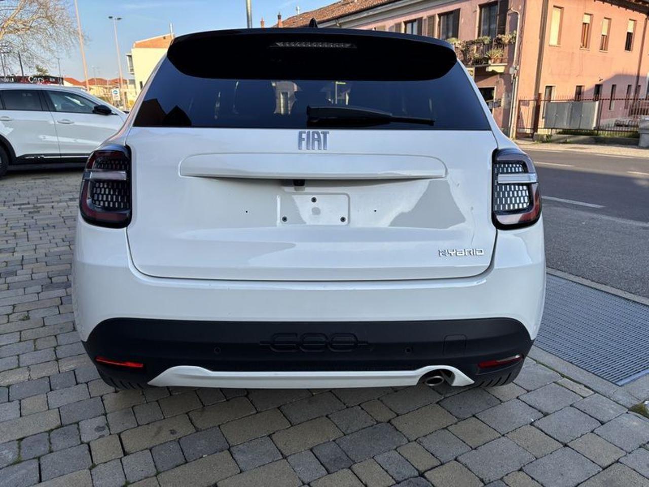 Fiat 600 Hybrid 110 CV DCT MHEV La Prima LED-CAM-18"