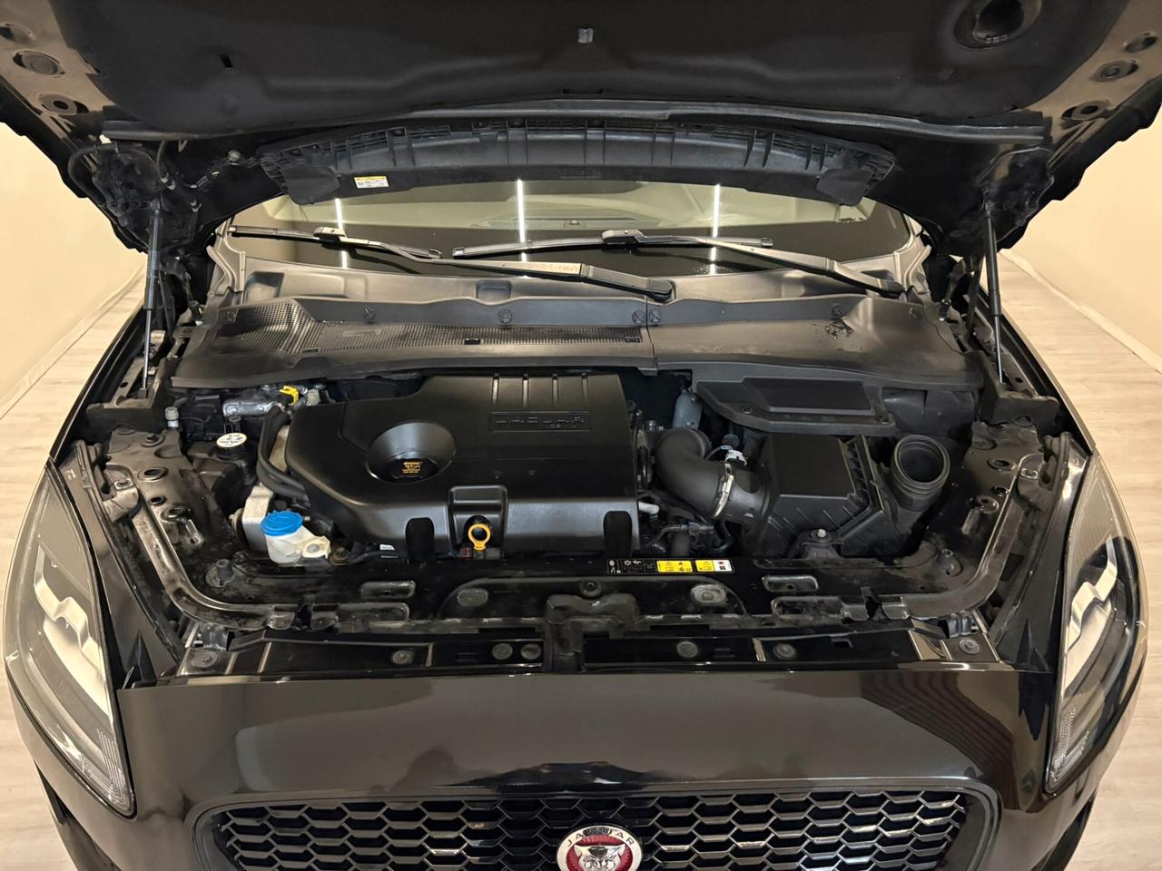 Jaguar E-Pace 2.0D 150 CV AWD R-Dynamic Automatico