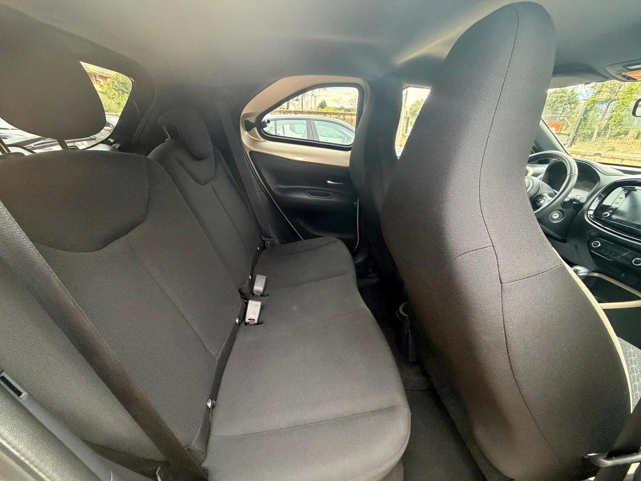 Toyota Aygo X 1.0 VVT-i 72 CV 5 porte Trend