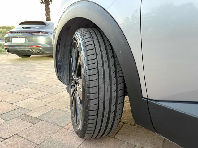 PEUGEOT 3008 BlueHDi 130 S&S EAT8 GT BLACK PACK