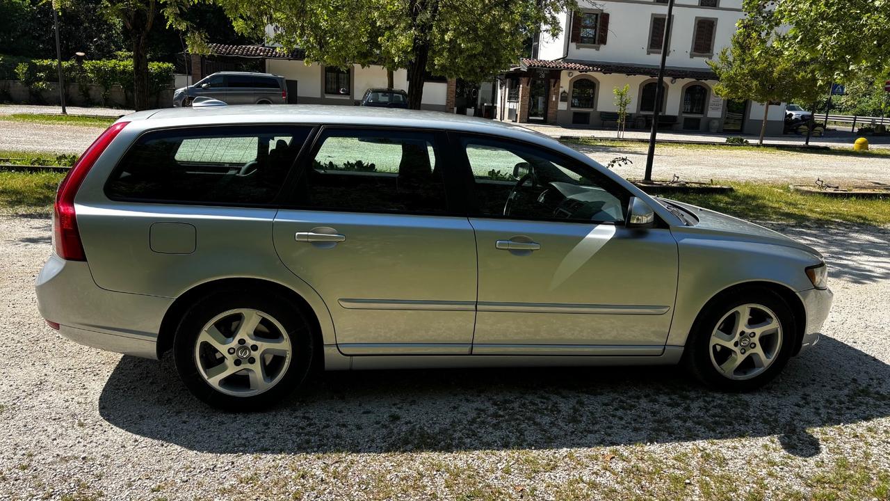 Volvo V50 D2 POLAR PLUS
