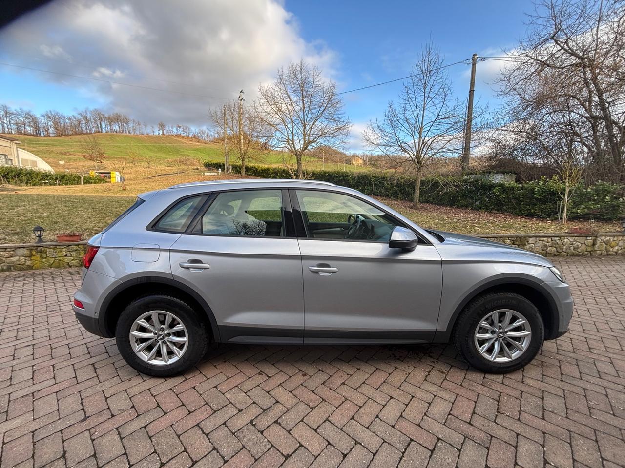 Audi Q5 40 TDI quattro S tronic Business