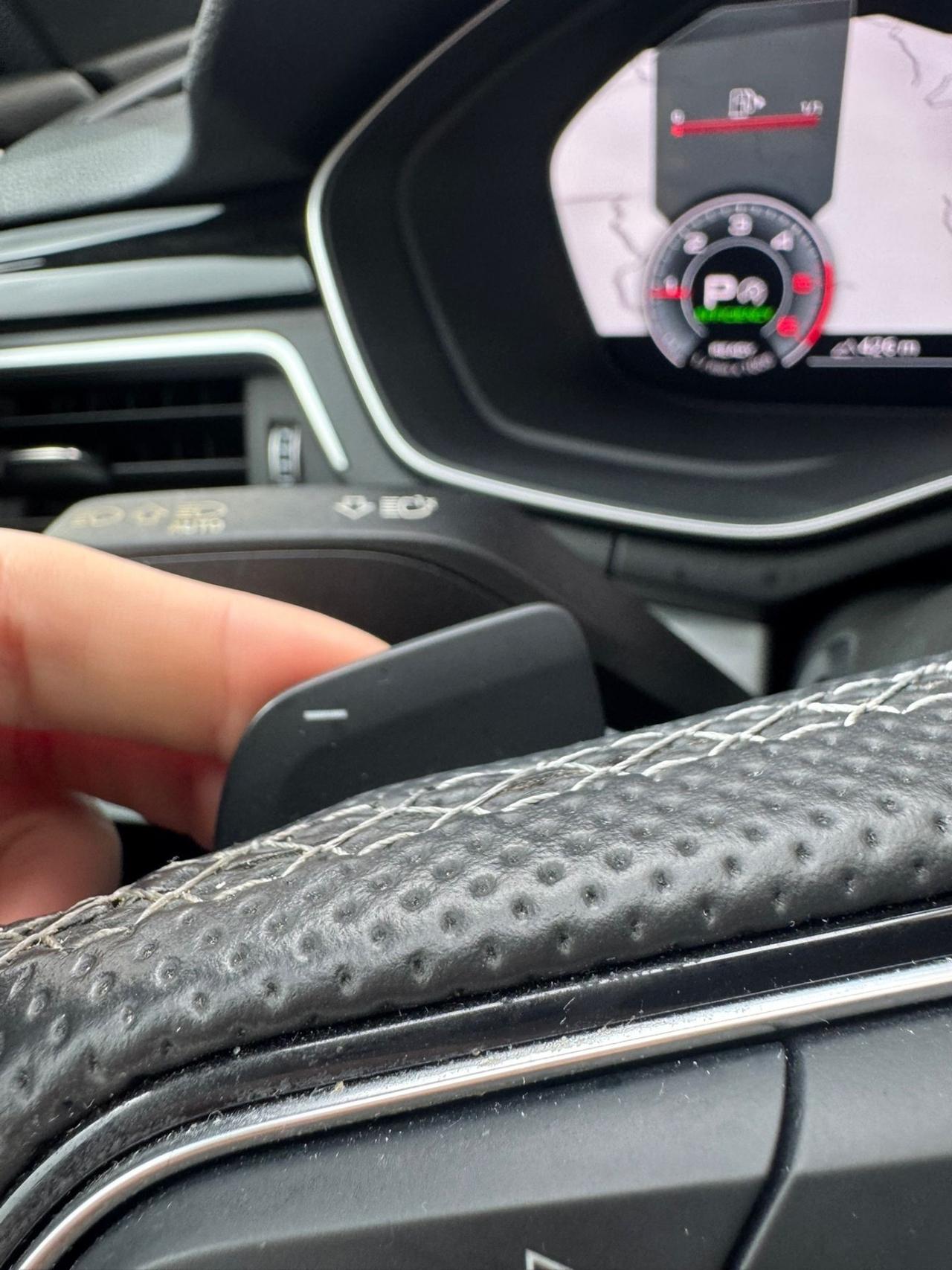 Audi A4 Avant 40 TDI S tronic line edition