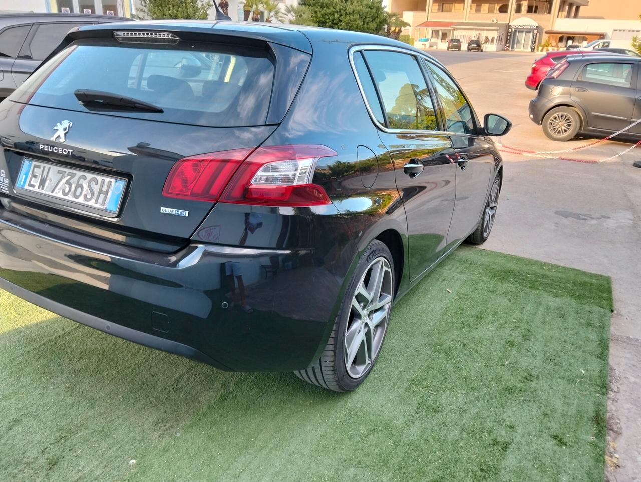 Peugeot 308 BlueHDi 150 S&S Allure
