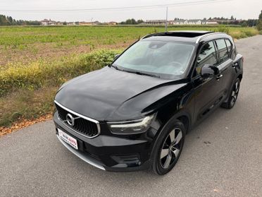 Volvo XC40 D4 tetto panoramico cambio automatico(4x4) trazione integrale