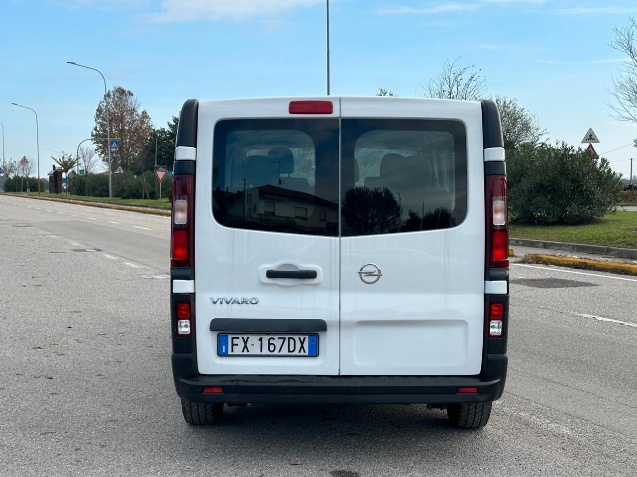 Opel Vivaro 29 -9 POSTI 1.6 -120cv Euro6c L2h1 29 Qli