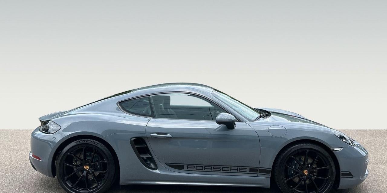 Porsche 718 Spyder Porsche Cayman Style edition