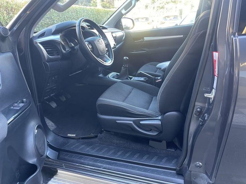Toyota Hilux Hilux 2.4 D-4D 4WD 2 porte Extra Cab Lounge