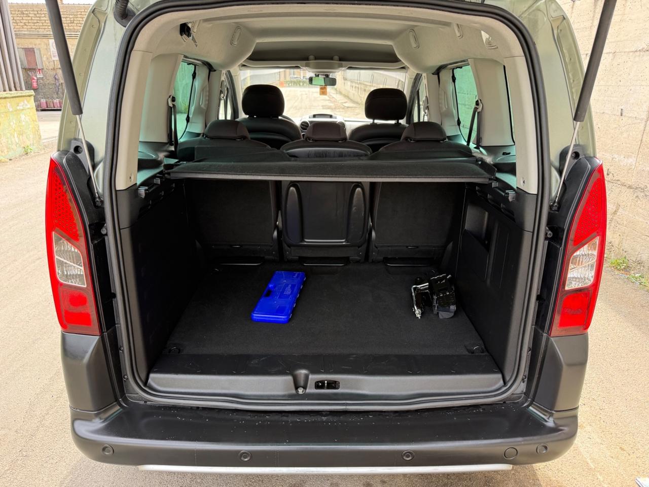 Peugeot Partner Tepee 1.6 Benzina 120CV Outdoor