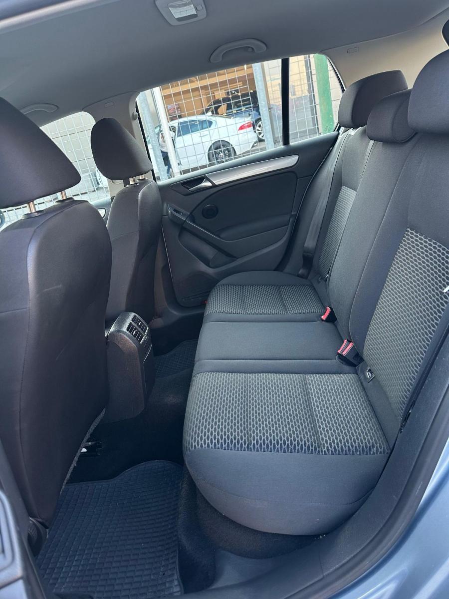 VOLKSWAGEN - GOLF 6 1.4 BENZINA NEOPATENTATI