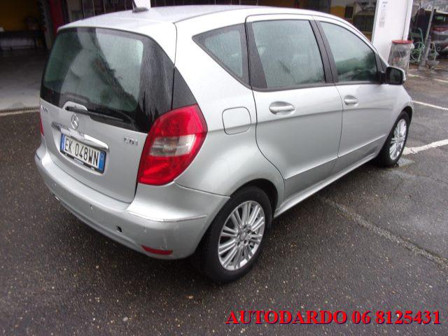 MERCEDES-BENZ A 180 CDI Elegance