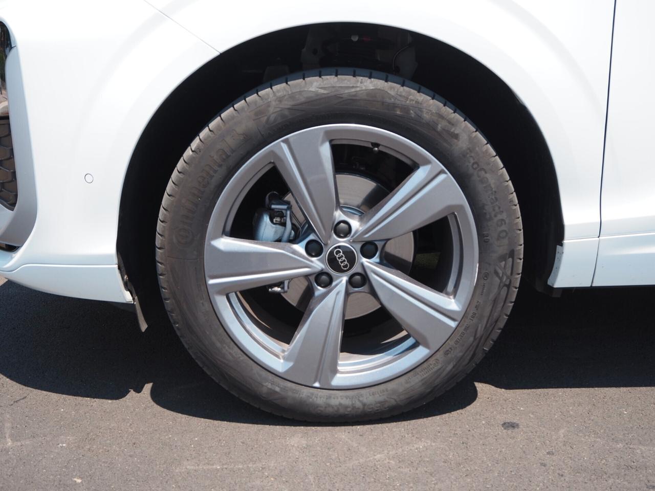 Audi Q3 TFSI 110 kW mHEV S tronic Line edition