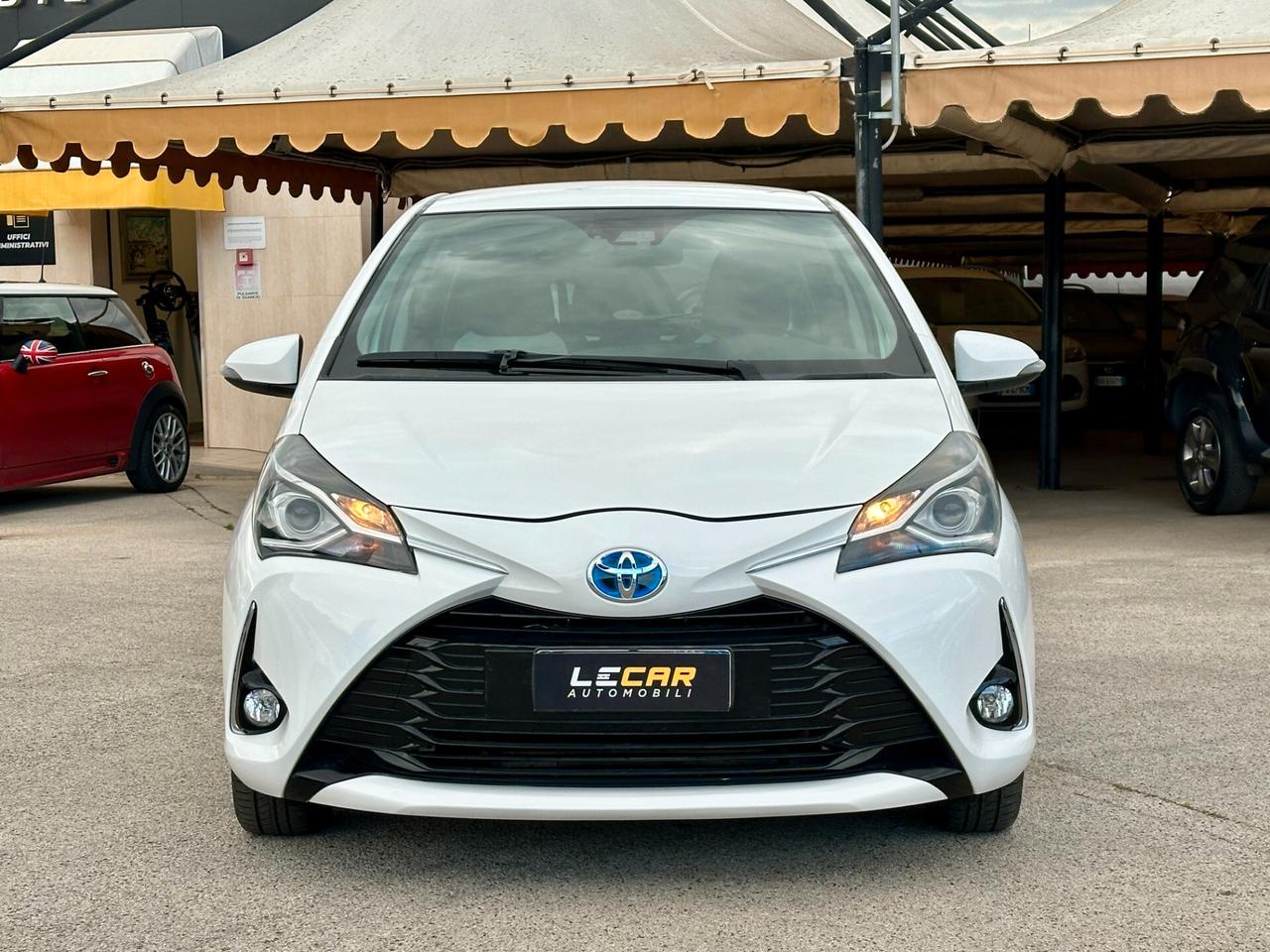 TOYOTA Yaris 1.5 Hybrid 5 porte Business