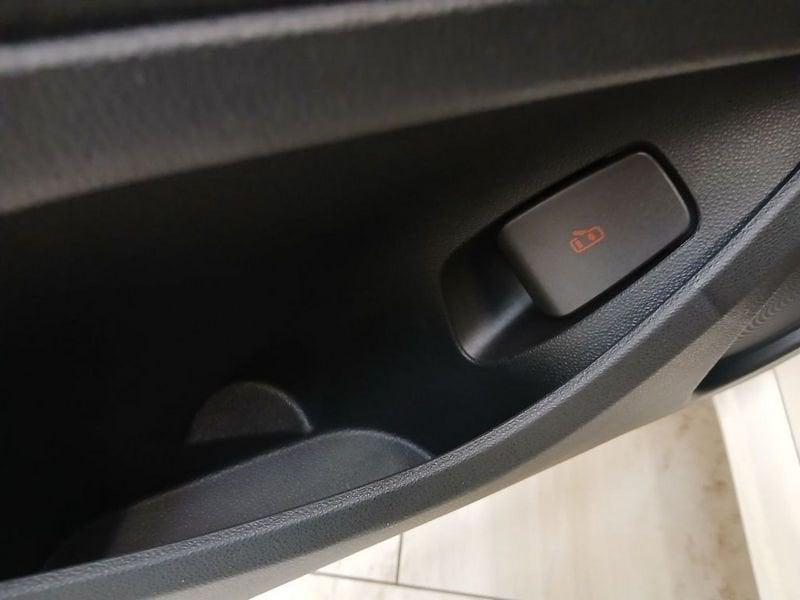 FIAT 500 500e 42 kWh (Red)