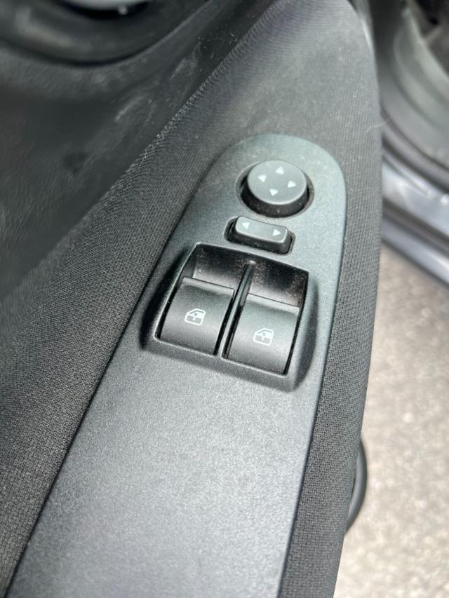 FIAT Punto 1.3 MJT II 75 CV 94000 km!